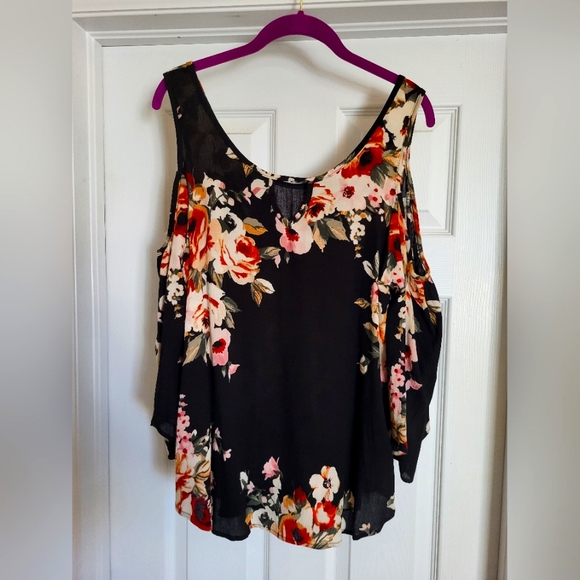 Blouse - Picture 2 of 4